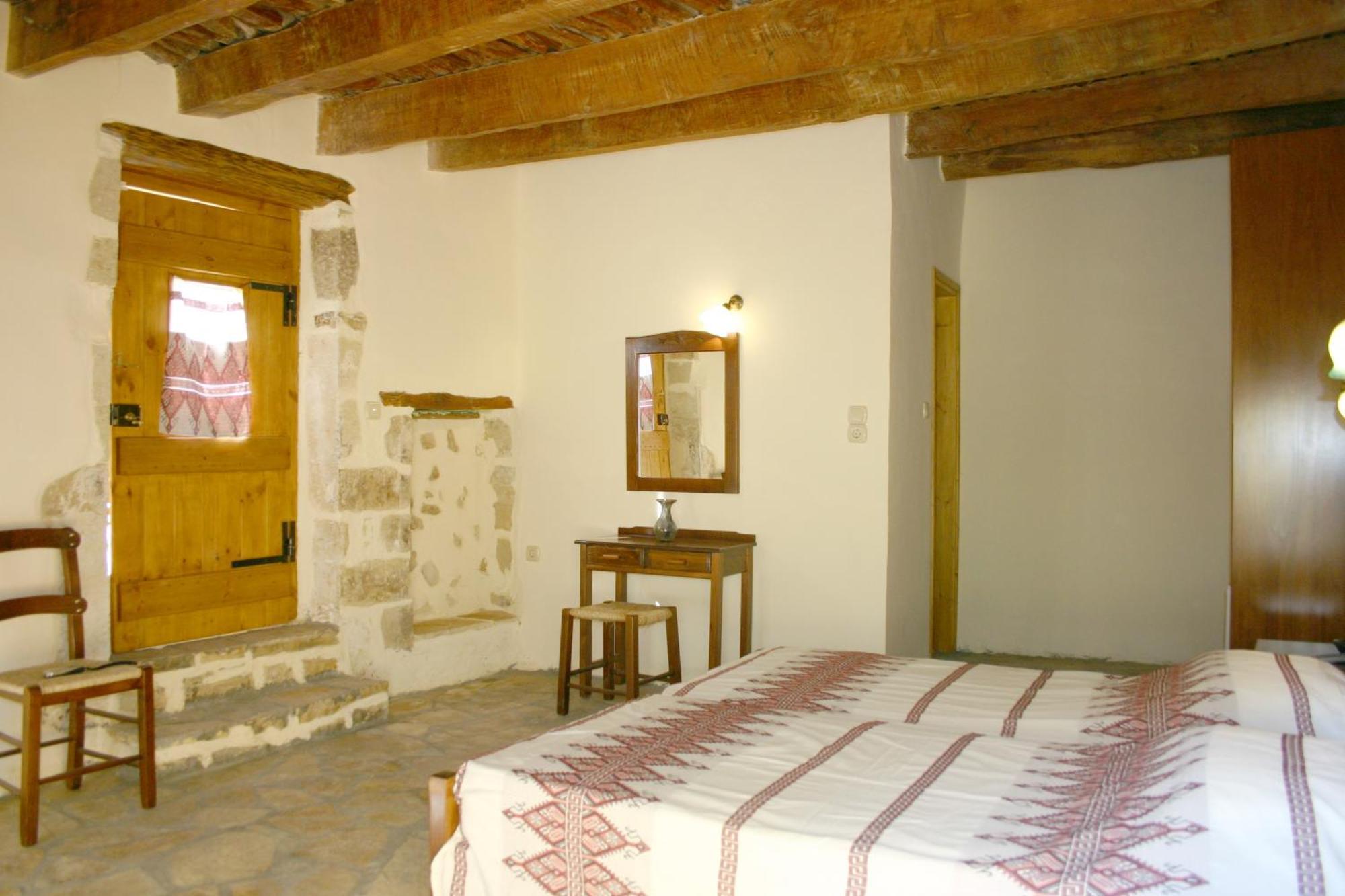 Vafes Traditional Stone Houses Екстер'єр фото